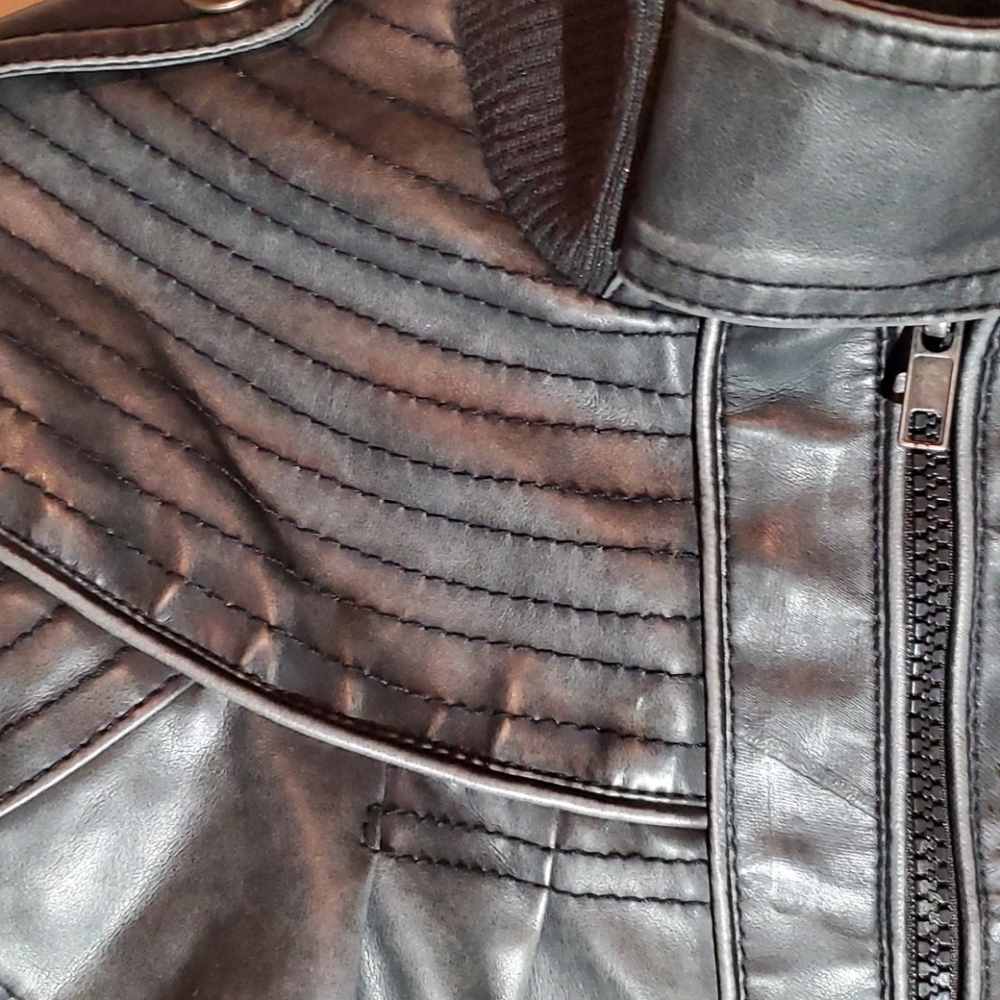 Jacket - Picture 4 of 4
